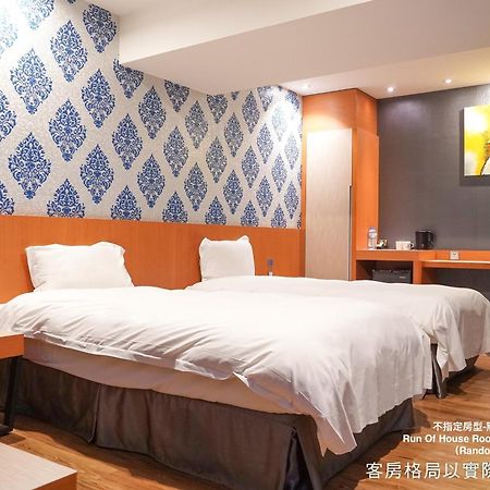 Talmud Hotel Yizhong Taichung Exteriör bild