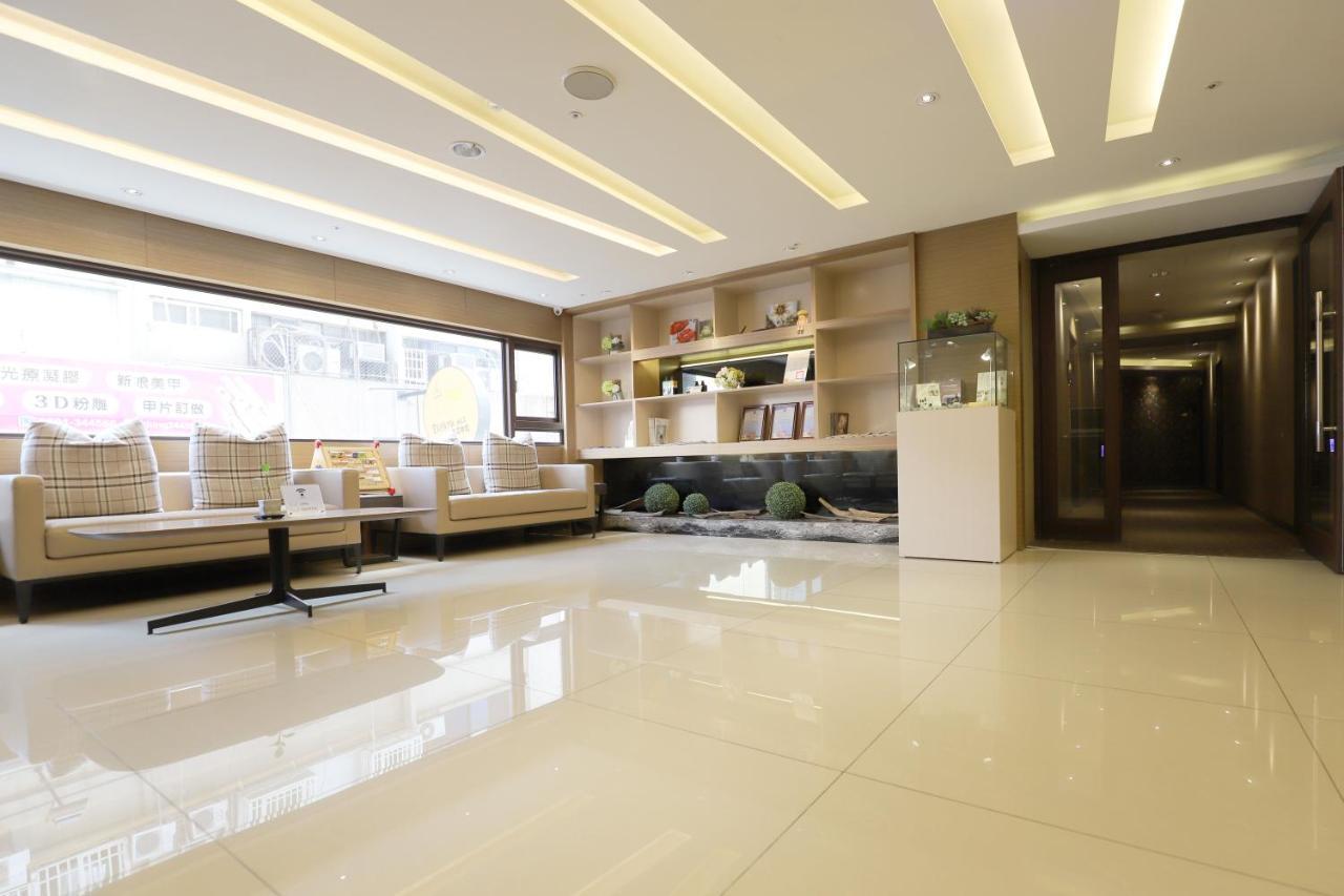Talmud Hotel Yizhong Taichung Exteriör bild