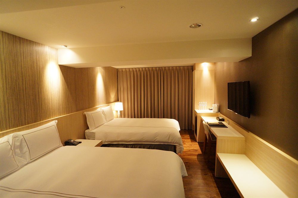 Talmud Hotel Yizhong Taichung Exteriör bild